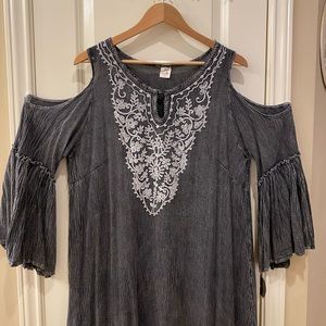 Boutique Boho Embroidered Tunic / Dress! 🌿